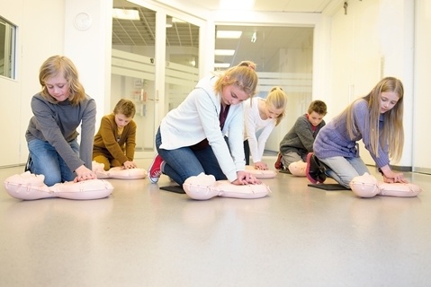The innovative CPR training kit for schools